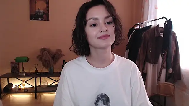 Snapshot of CuteRuby99 chatting on October 12, 10:50 am CuteRuby99 online show from October 12, 10:50 am