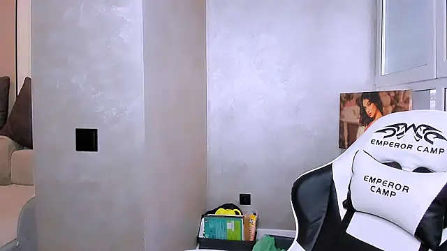 fancy bunny online show from December 5, 9:43 am