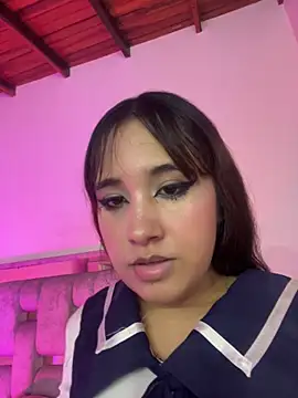 melyescobar online show from April 15, 5:08 am