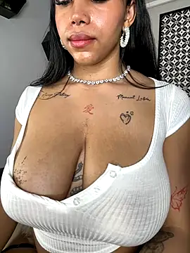 MadeleineSanez online show from October 9, 1:21 am