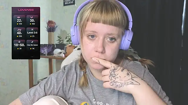 June shy0 online show from September 18, 6:56 am