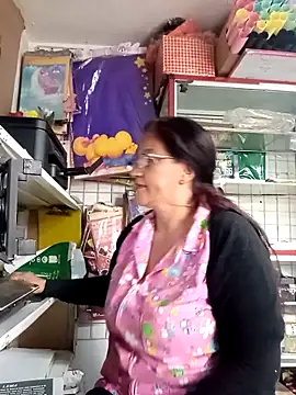 Edged Hot69 online show from March 10, 3:05 pm