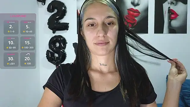 Snapshot of tammyandrade_ chatting on October 4, 11:09 pm tammyandrade online show from October 4, 11:09 pm