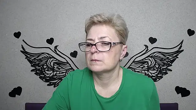 EmiliaGree online show from March 31, 5:13 pm