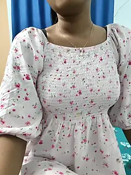 yhona darling online show from April 11, 8:07 am