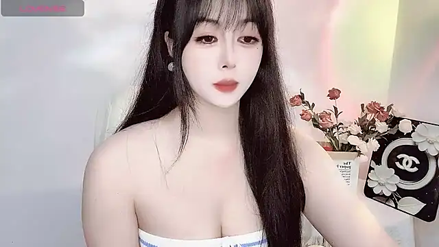 Lydia 170 online show from August 8, 9:23 pm
