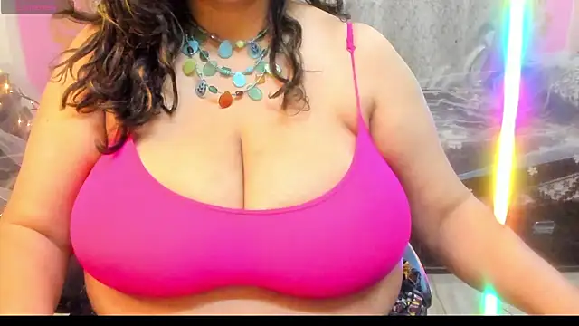 Gulabi Queen online show from April 18, 7:07 pm