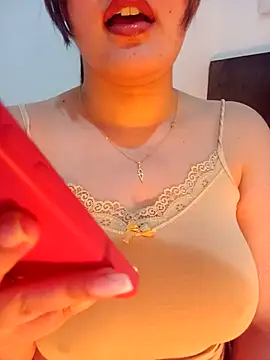 im here- online show from February 10, 12:24 am