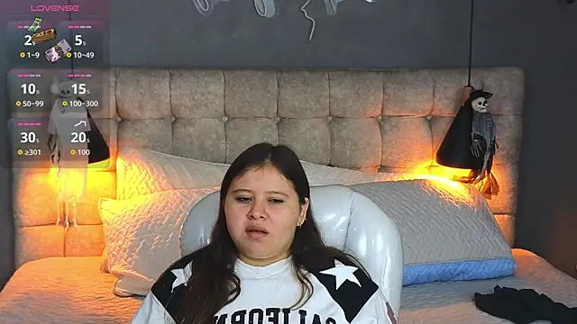 Laia and Aloby online show from October 22, 10:26 pm