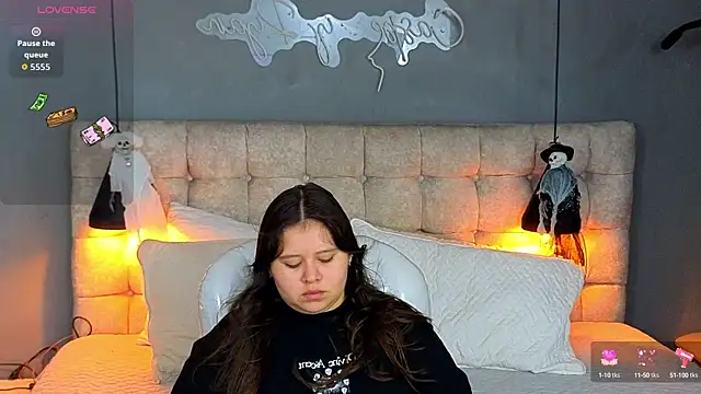 Laia and Aloby online show from October 13, 10:23 pm