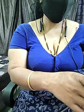 bhuvana555 online show from February 17, 5:18 am