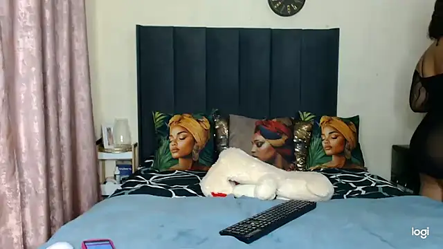 quenliyasa online show from January 15, 8:26 pm