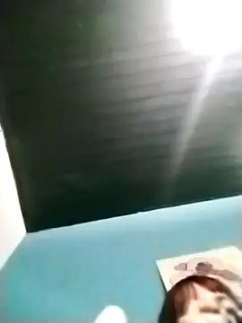 lucylovles online show from November 19, 7:19 am