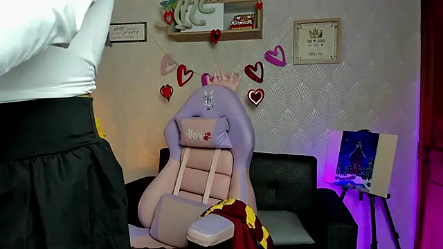 Alaia Love77 online show from February 20, 9:15 pm