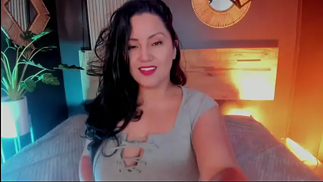 Annaa rosee online show from February 19, 3:39 am