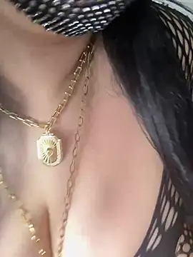 belquiis online show from February 15, 10:36 am