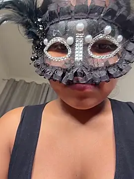 Bella Luna18 online show from February 13, 7:37 pm