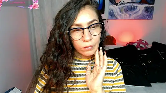 naihroby online show from April 13, 8:15 am