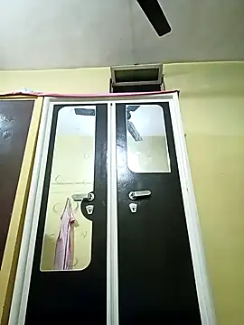 Snapshot of heenage chatting on October 29, 5:04 pm heenage online show from October 29, 5:04 pm