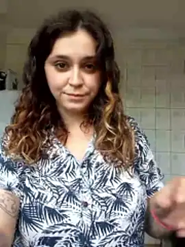 luuhcat09 online show from June 1, 6:20 pm