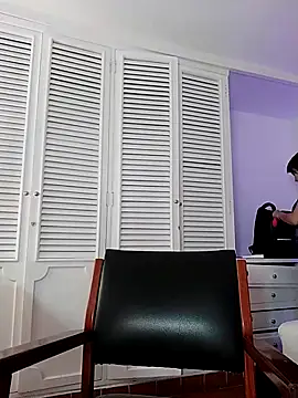 Adel Nesbiit online show from February 18, 9:14 pm