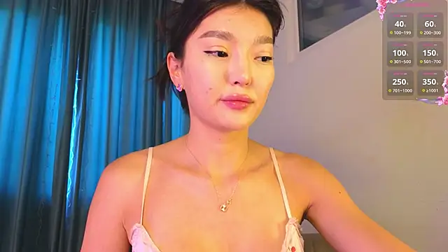 AudreyMell online show from June 8, 5:52 am