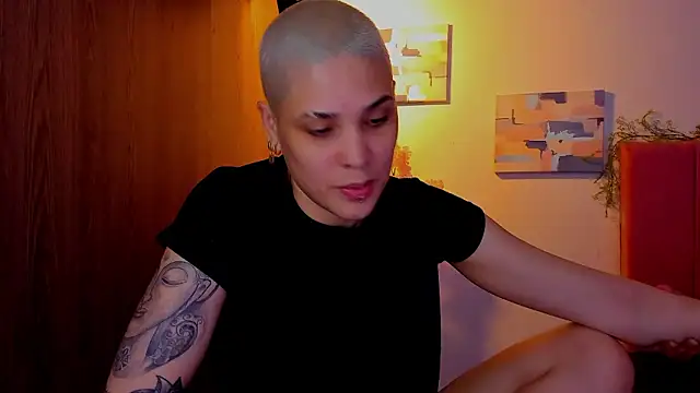 Charlee pink online show from March 19, 7:24 am