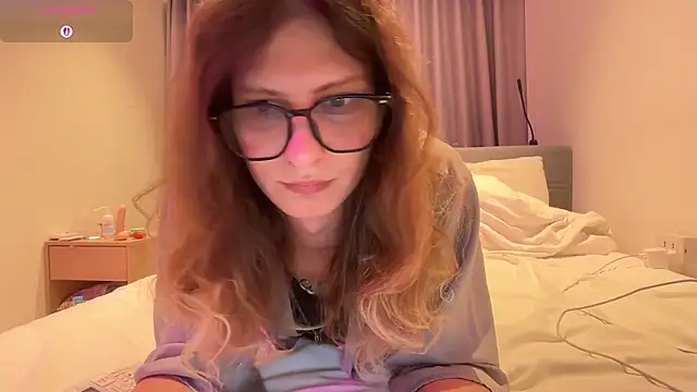 Alice Pinkhead online show from July 9, 9:44 am
