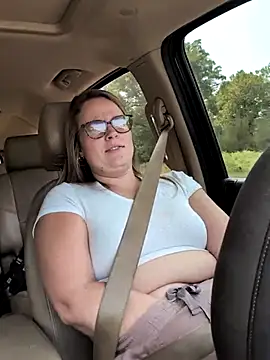 Snapshot of MrandMrsPooks chatting on September 15, 6:37 pm MrandMrsPooks online show from September 15, 6:37 pm