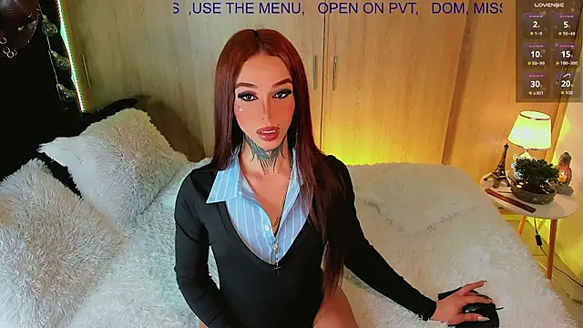 CALLME GODDESS  online show from June 24, 9:19 am