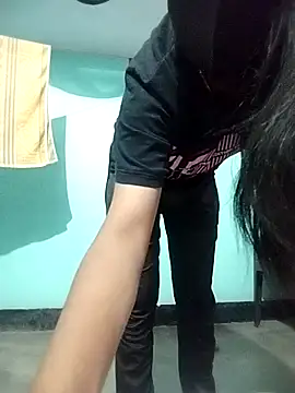 Hotty-Divya online show from April 9, 8:42 am