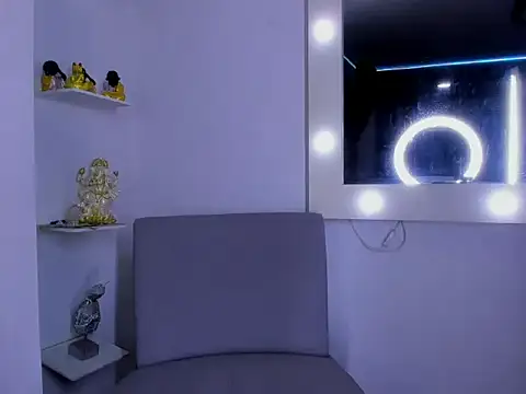 Snapshot of Princess_sammy666 chatting on October 31, 3:19 am Princess sammy666 online show from October 31, 3:19 am