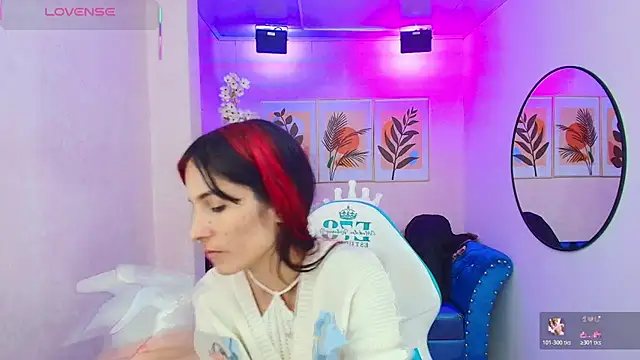 Snapshot of Dafne_huges chatting on October 20, 7:28 pm Dafne huges online show from October 20, 7:28 pm