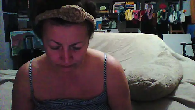 MariaAnaSunshine online show from November 13, 5:12 pm