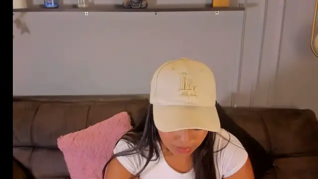 zoe roux21 online show from October 27, 3:24 am