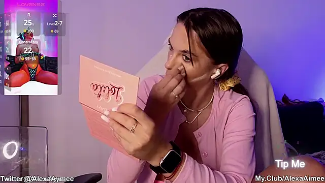 AlexaAimee online show from October 6, 7:51 pm