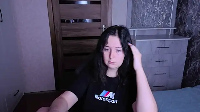 Kristy-Max online show from July 25, 9:55 pm