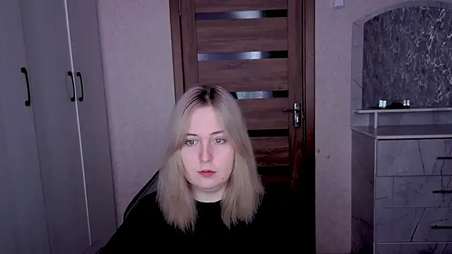 Kristy-Max online show from February 13, 8:05 am