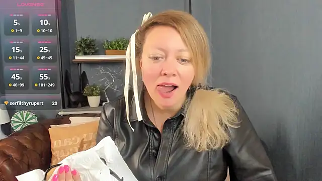 JessicaFoxie online show from November 22, 2:09 pm