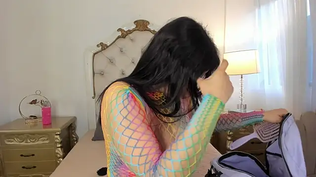 Victoria vallejo  online show from April 9, 11:48 am