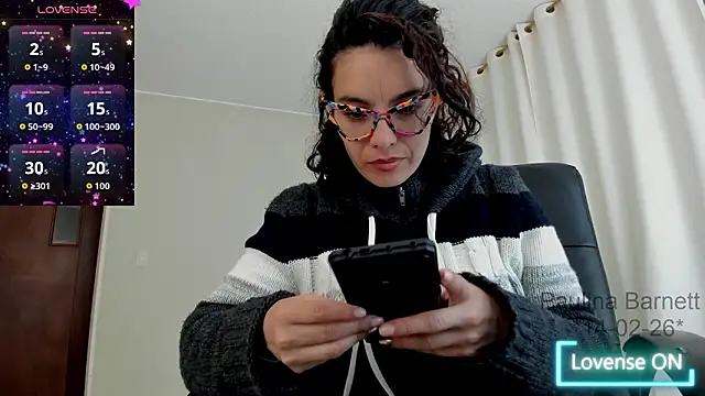 paulinabarnett- online show from February 15, 3:53 am