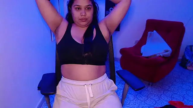 VenussTits97 online show from December 5, 7:15 pm