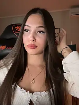 EricaWalls online show from September 16, 7:00 pm