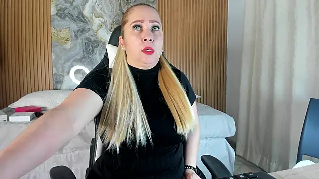 Danna topless online show from December 5, 12:17 pm