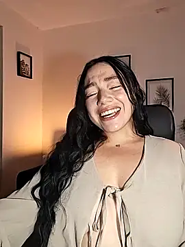 helena smith online show from November 10, 3:45 am