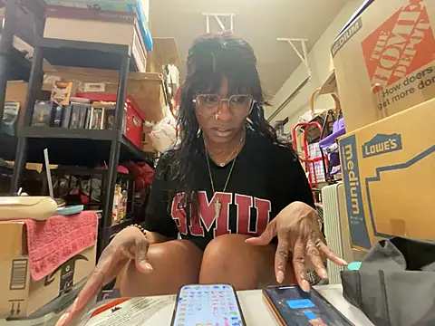 wynterheat online show from May 27, 4:20 am