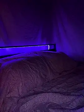 SummerV91 online show from January 8, 2:59 am