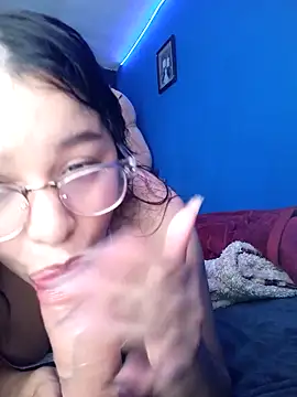 Snapshot of Leslydeleon23 chatting on October 23, 11:44 pm Leslydeleon23 online show from October 23, 11:44 pm