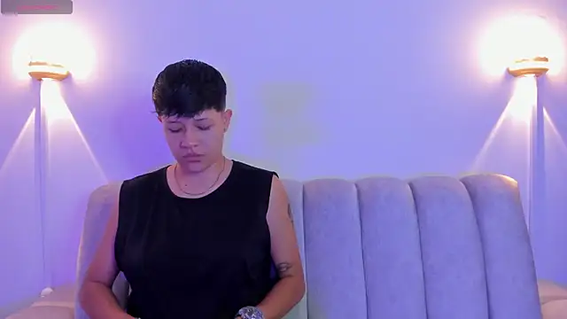 Snapshot of violet_casper_ chatting on September 29, 5:12 am violet casper online show from September 29, 5:12 am