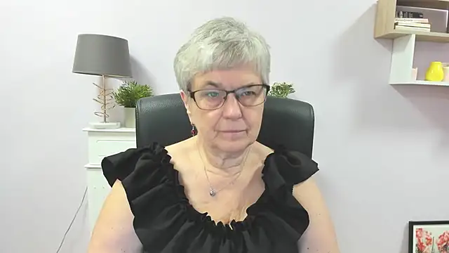 IrisDream online show from July 20, 10:39 am
